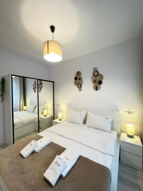 Exclusive COZY Unirea Towers - Premium Suites & Studios